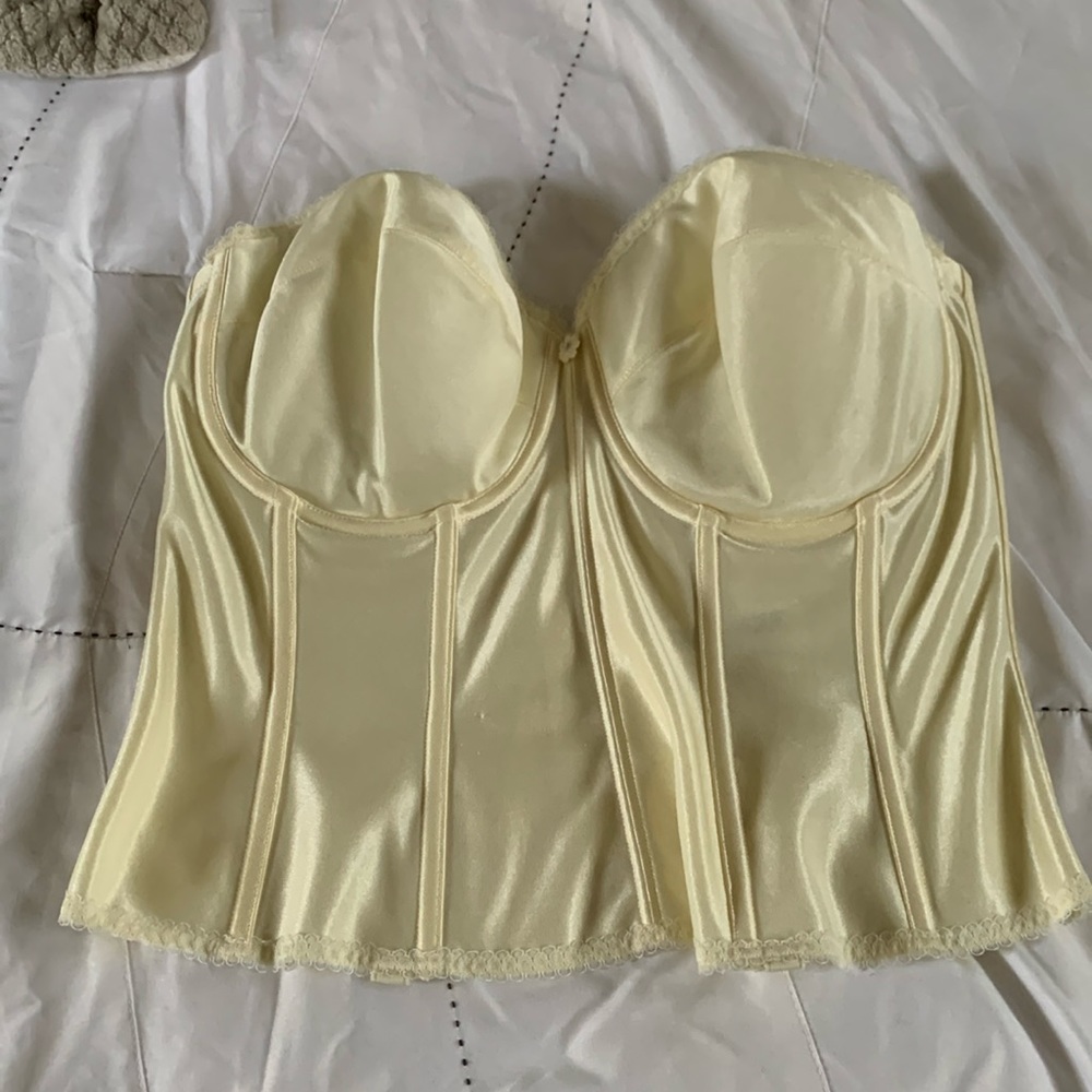 Dominique bustier ivory size 40DD/E